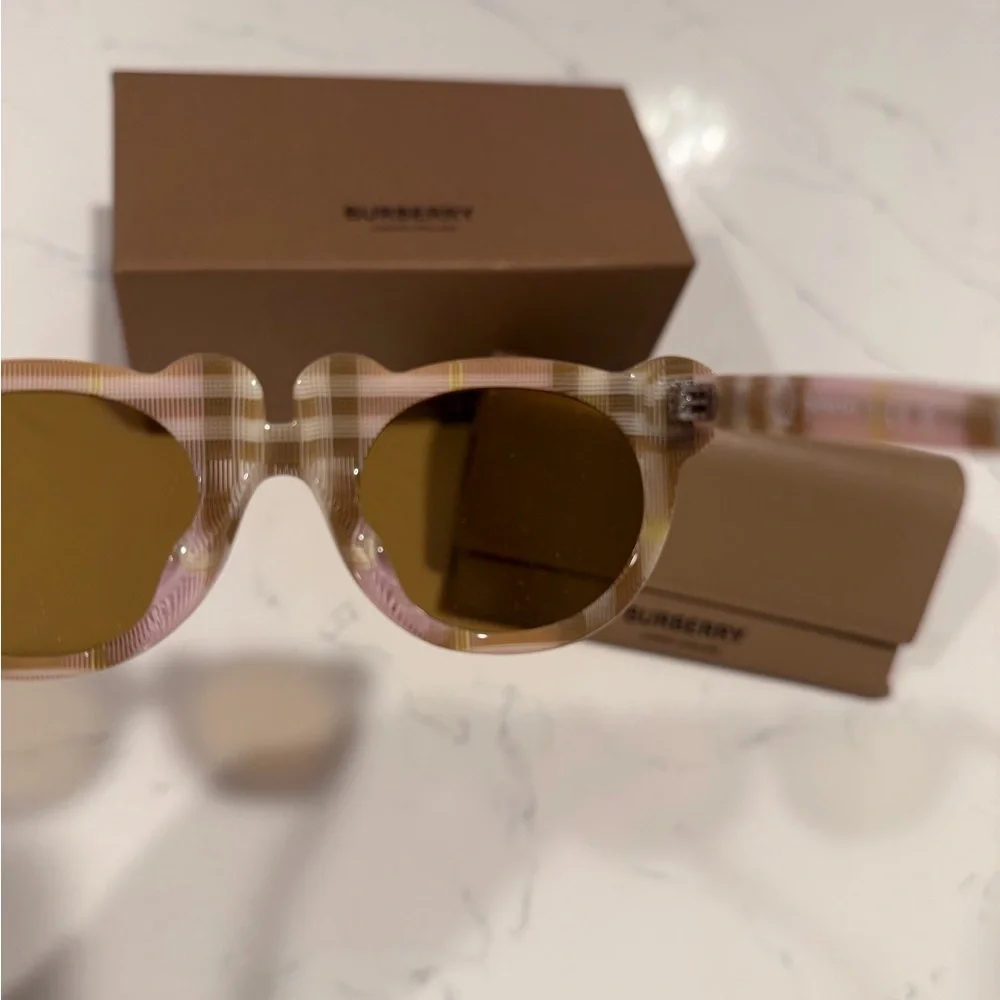 Burberry Kids JB4355F Check Pink Sunglasses with Case